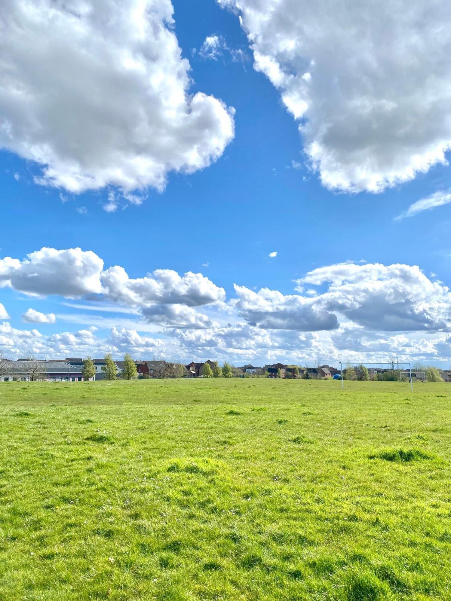 Вилла Free Private Parking! Oakley House And Garden! Fully Equipped 4 Comfy Beds Корби Экстерьер фото